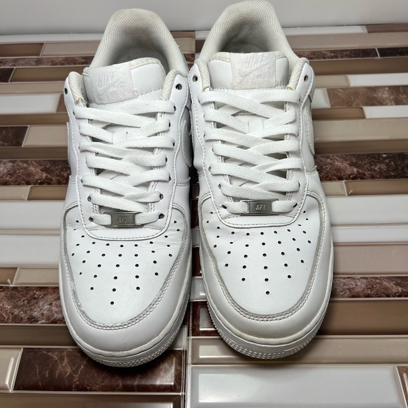 Nike Air Force 1 - Picture 9 of 16